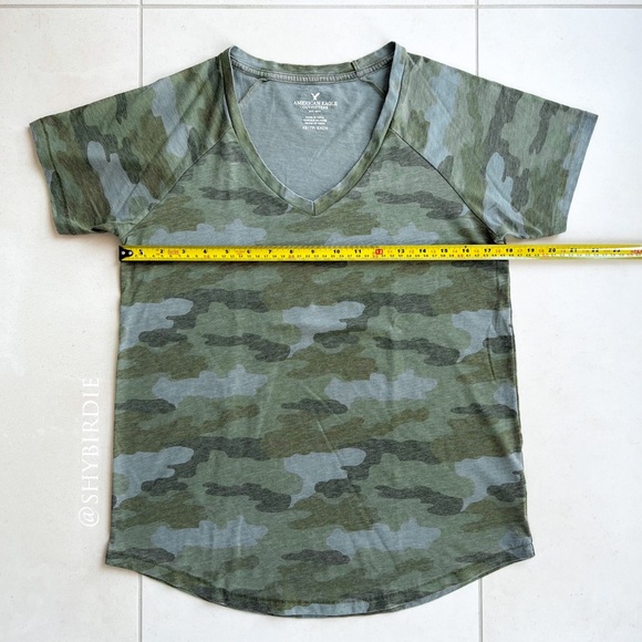 NEW AE Camo V-Neck T-Shirt - Picture 8 of 10